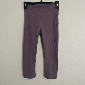 Lululemon In Movement Crop Mulberry Sz 4
